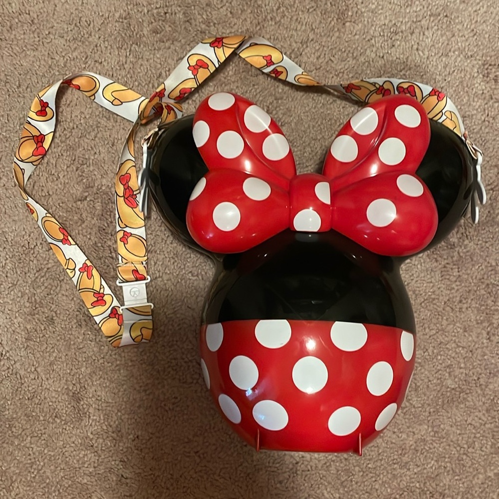 Disney Minnie Mouse popcorn bucket